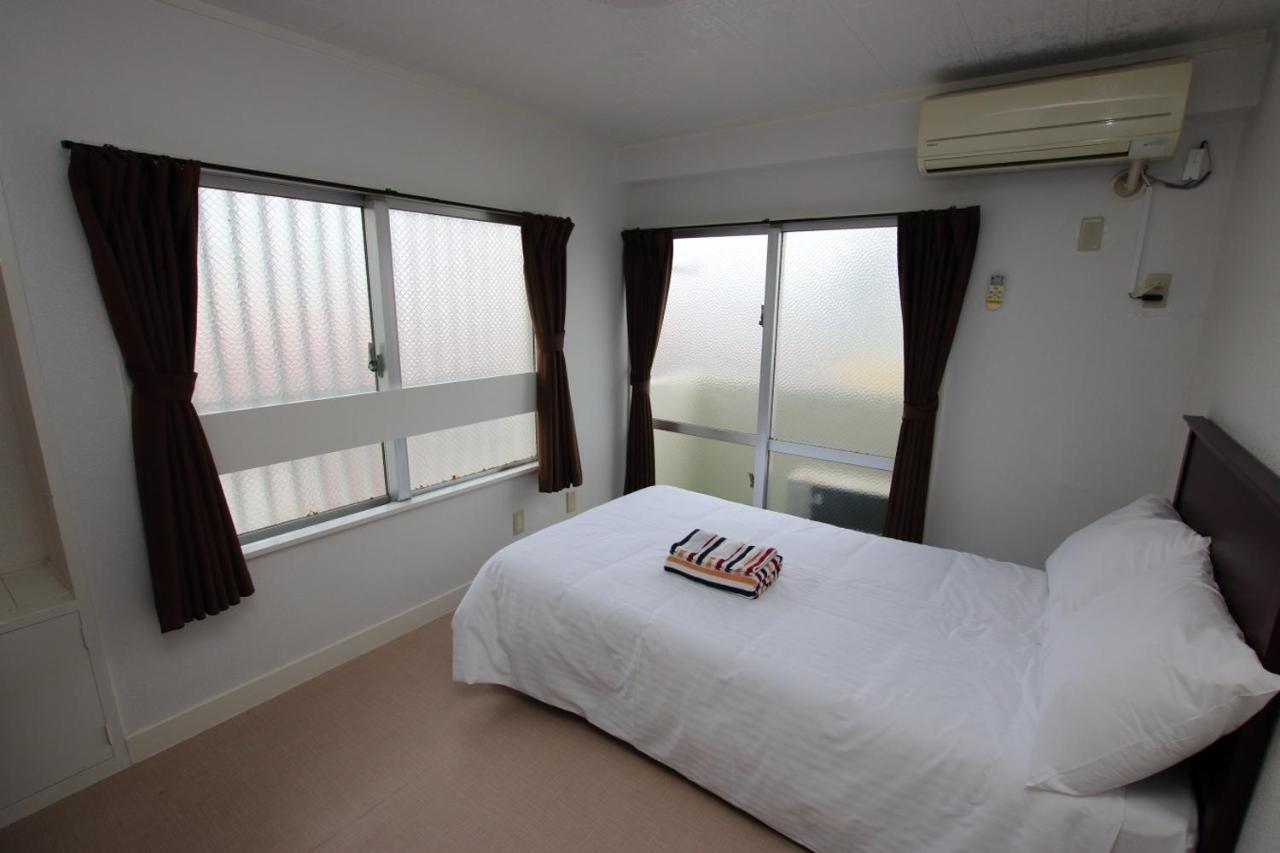 Seven House Urasoe Hotell Exteriör bild